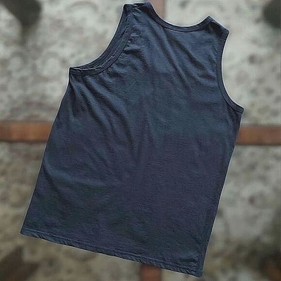 Vtg black U-neck muscle tank - Picture 3 of 9